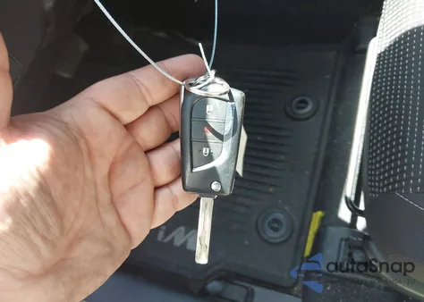 2017 Toyota Corolla Im from USA, damaged, VIN JTNKARJE0HJ542351